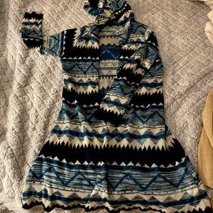 Women’s knee length hooded cardigan